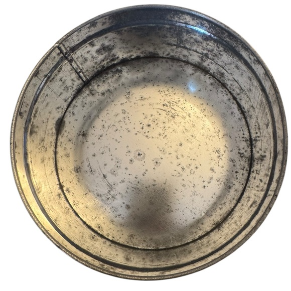 Bear Hug Bear Love Vintage Metal Tin - Picture 5 of 7